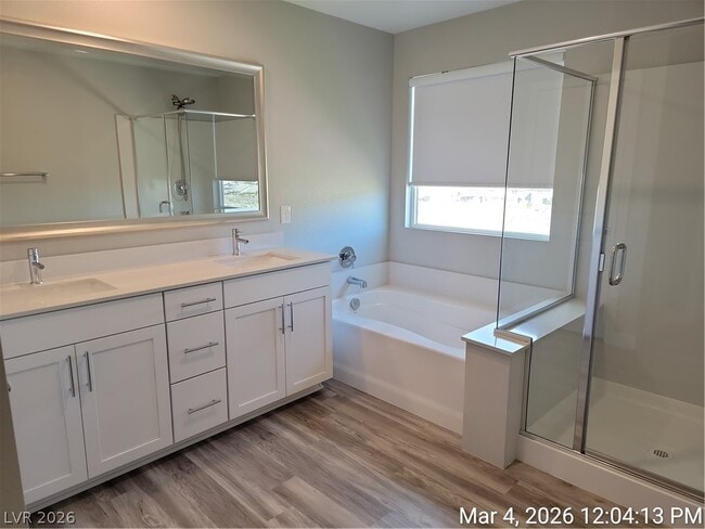 Building Photo - 2818 Frabiele St