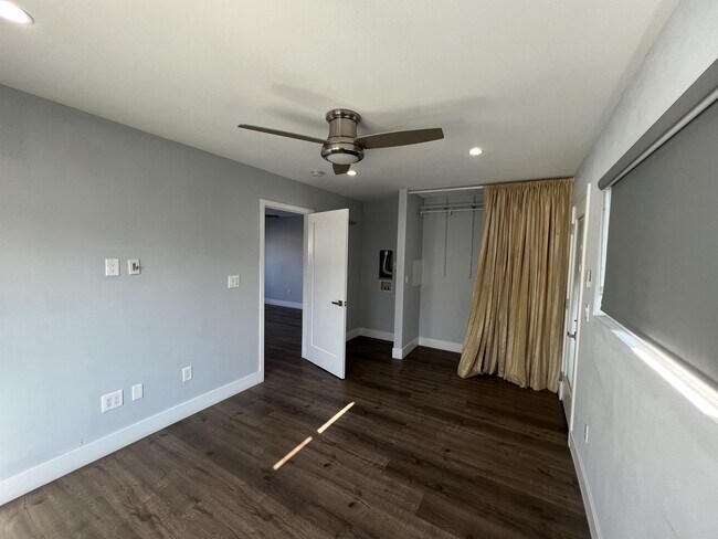 Building Photo - 2298 Termino Ave