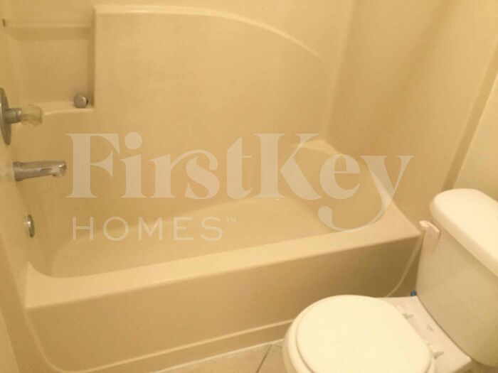 Building Photo - 1579 Belle Trees Dr