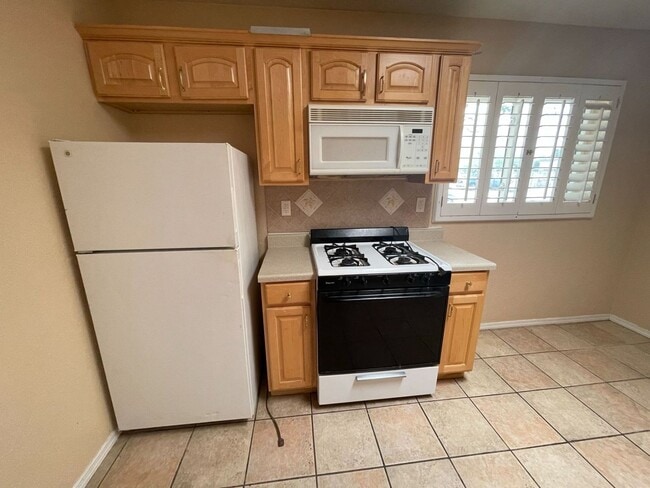 Building Photo - COMPETITIVELY PRICED NORTHEAST HOME
