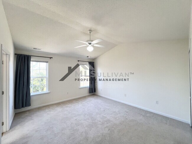 Building Photo - 4504 Conklin Dr