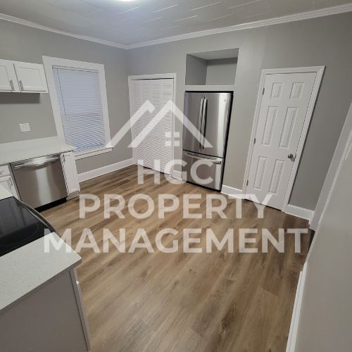 Building Photo - 115 The Blvd