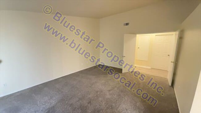 Building Photo - Just listed in Victorville!!!
