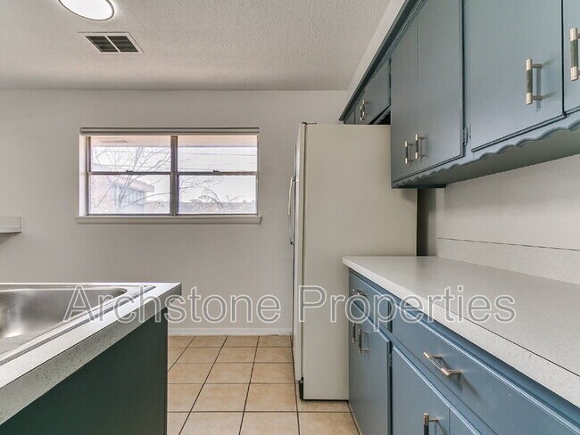 Building Photo - 4508 NW 26th St