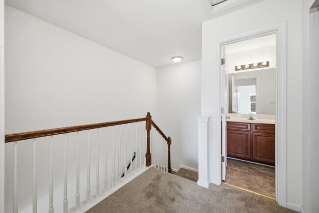 Building Photo - 2021 Livingston St