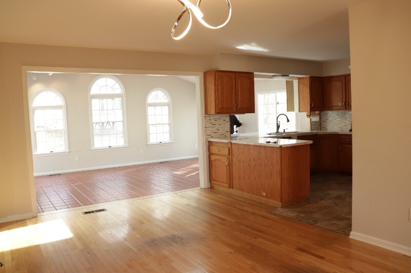 Building Photo - 35 Highpoint Rd