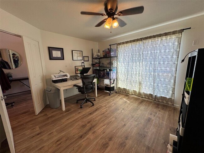 Building Photo - 17800 Kilkenny Dr