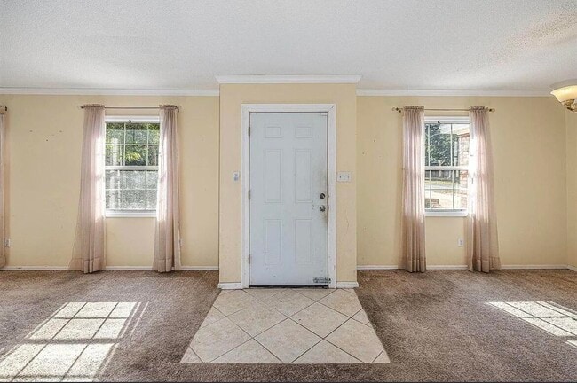 Building Photo - 707 Heron Ln