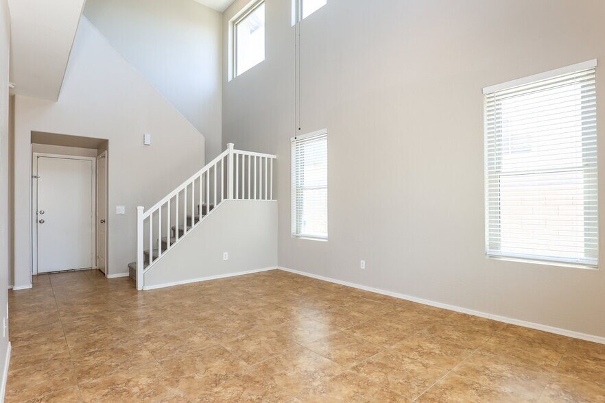 Building Photo - 16806 S Magenta Rd