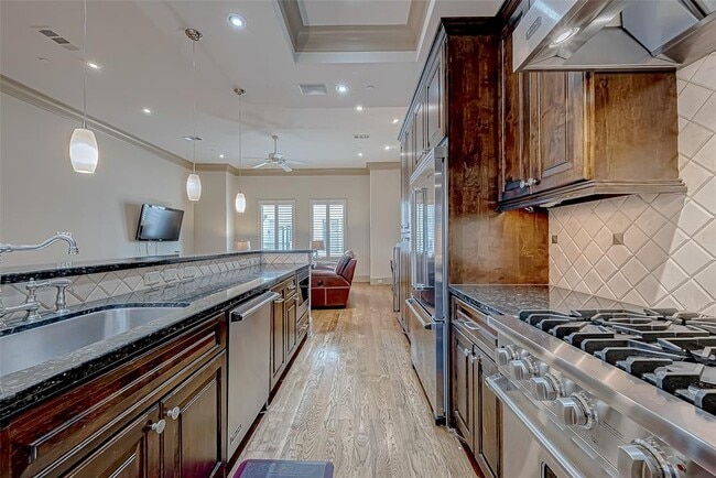 Building Photo - 311 Calle Sevilla Pl