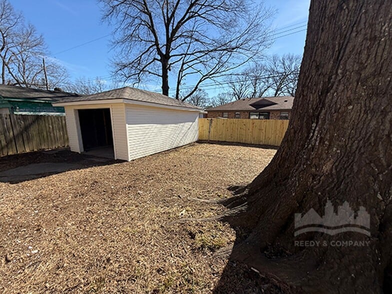 Building Photo - 3547 Barron Ave