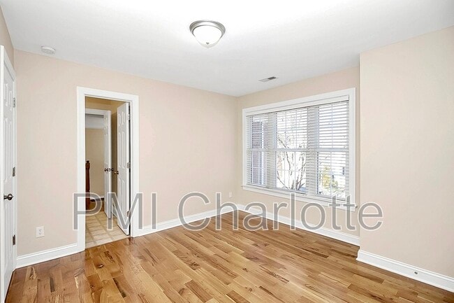 Building Photo - 14308 Harvington Dr