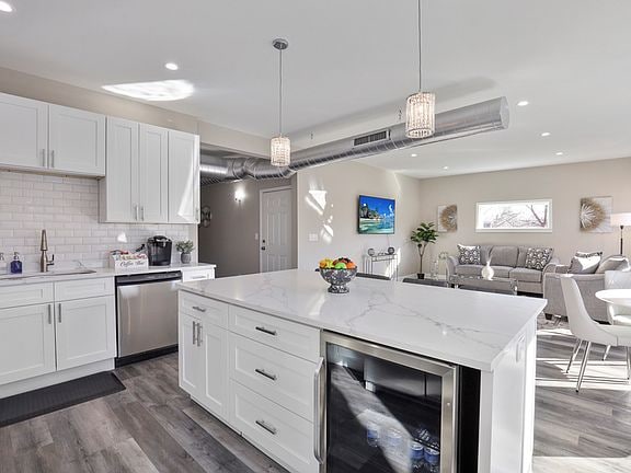 Building Photo - 1111 Bonnie Brae Pl