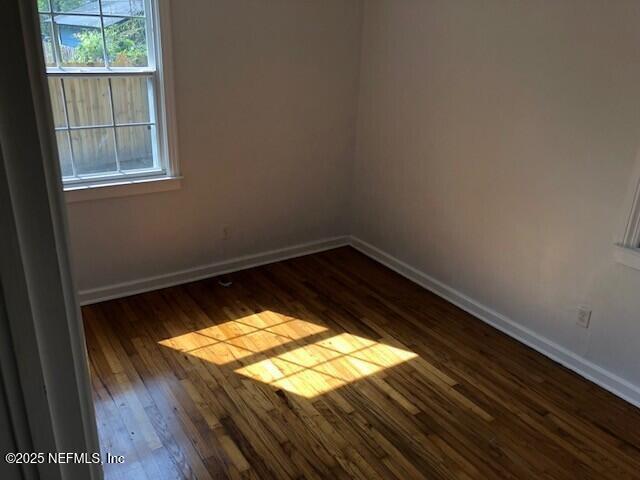 Building Photo - 1310 Menna St