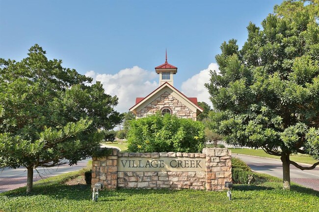 Building Photo - 17222 Leeside Dr