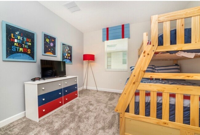 Building Photo - BEAUTIFUL CHAMPIONS GATE 2 BED 2 BATH COND0  w/GARAGE - FULLY FURNISHED - 12 MONTH RENTAL