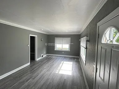 Building Photo - 3502 N El Vista Ave