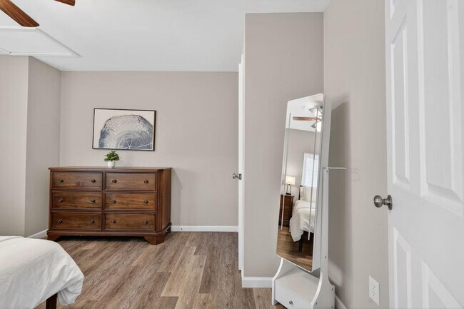 Building Photo - 7792 Alicia Ct