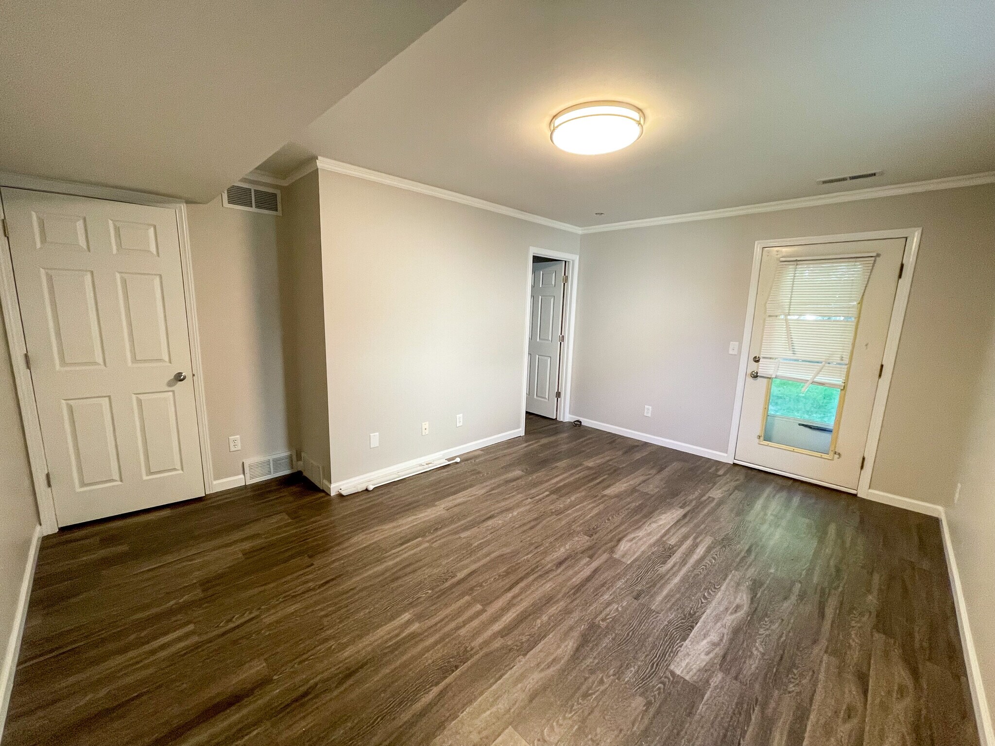 Building Photo - 2925 King James Way