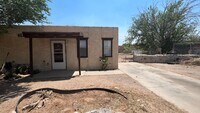 Building Photo - 307 Terry Dr
