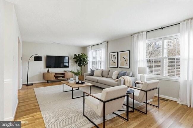 Building Photo - 4635 Linmar Ct