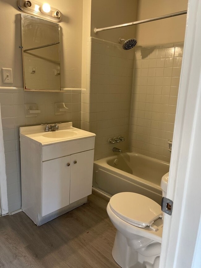 Building Photo - Duplex in Douglasville