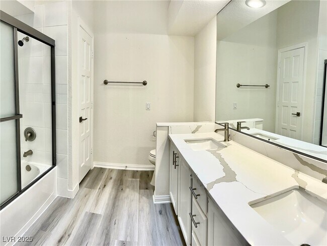 Building Photo - 1740 Camara Dr
