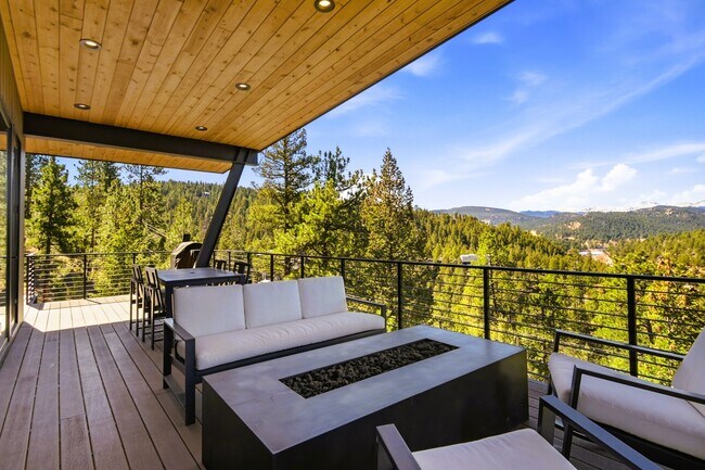 Building Photo - 4475 Forest Trail