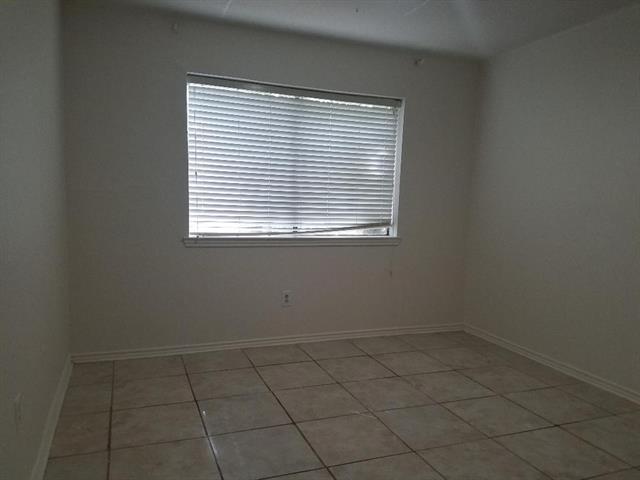 Building Photo - 8814 Pine Forest Dr