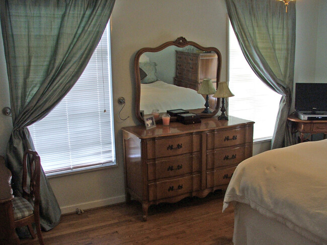 Building Photo - Cute 3 bedroom, 1 bath house in Homewood!