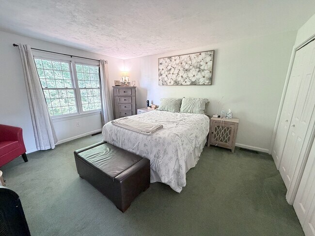 Building Photo - 39 Bellwood Cir