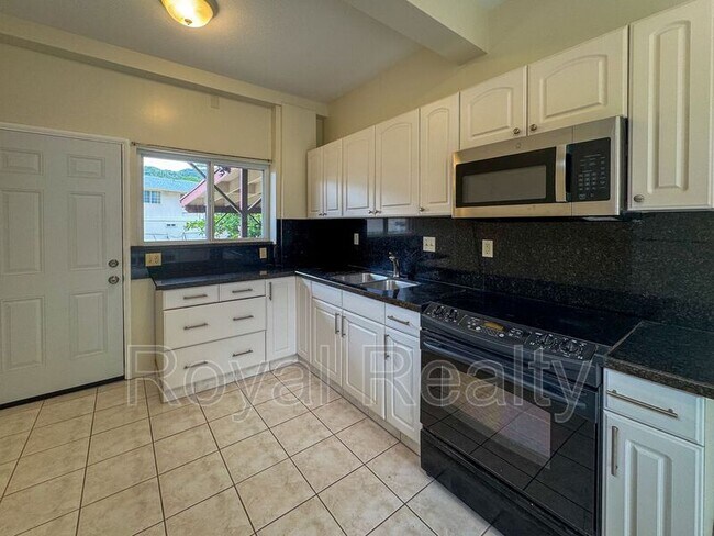 Building Photo - 47-368A Ahuimanu Rd