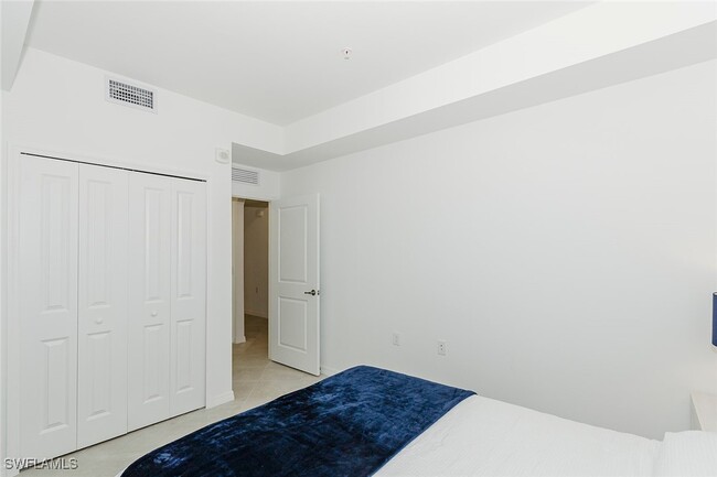 Building Photo - 5629 Double Eagle Cir