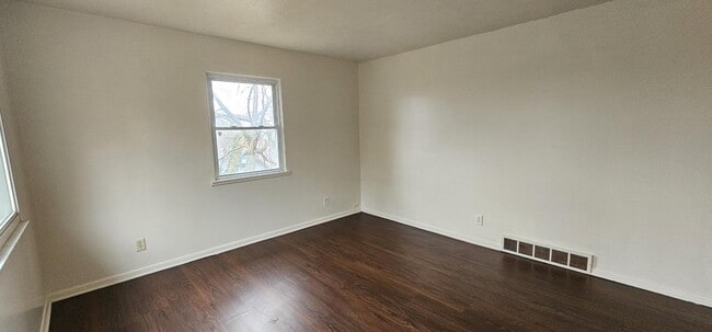 Building Photo - 1695 Leighton Ave