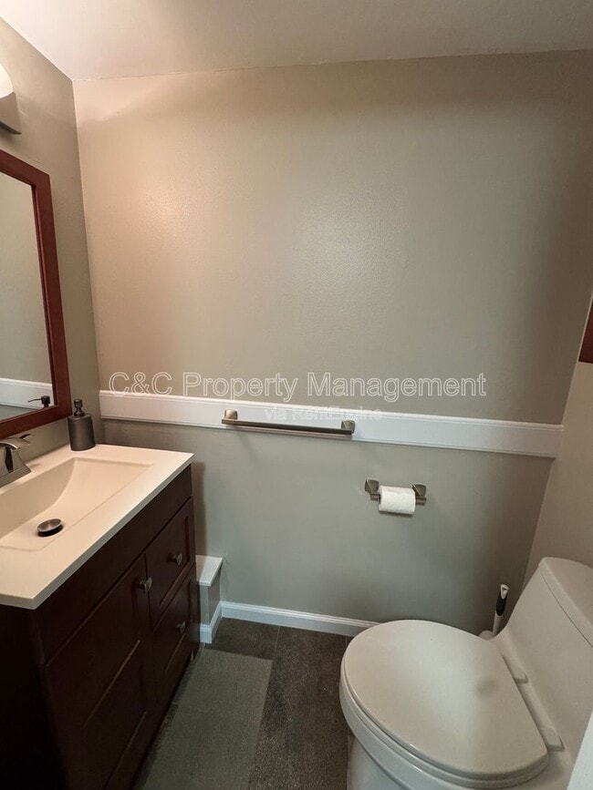 Building Photo - 912 Sunnybrae Ln