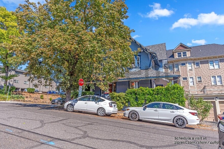 Primary Photo - 2391 NW Irving St