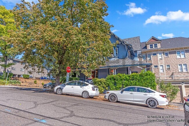 Primary Photo - 2391 NW Irving St