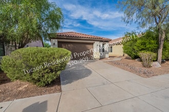 Building Photo - 4923 E Chickweed Dr