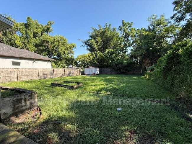 Building Photo - 737 Carlson Dr
