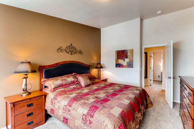 Building Photo - 4743 Iron Horse Villas Point