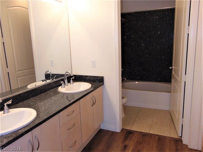 Building Photo - 44 E Serene Ave