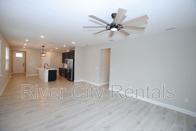 Building Photo - 6997 Red Timber Rd