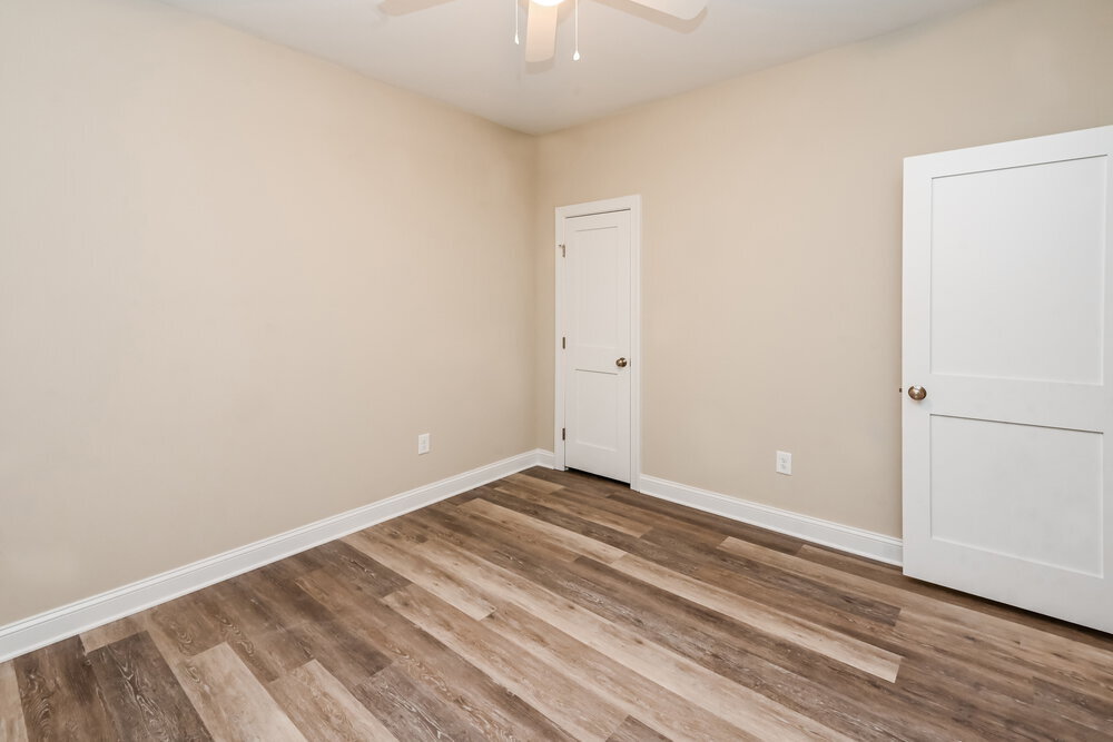 Building Photo - 2118 Ravendale St