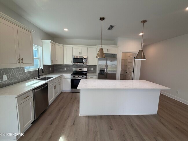 Building Photo - 1303 Louisiana Ave