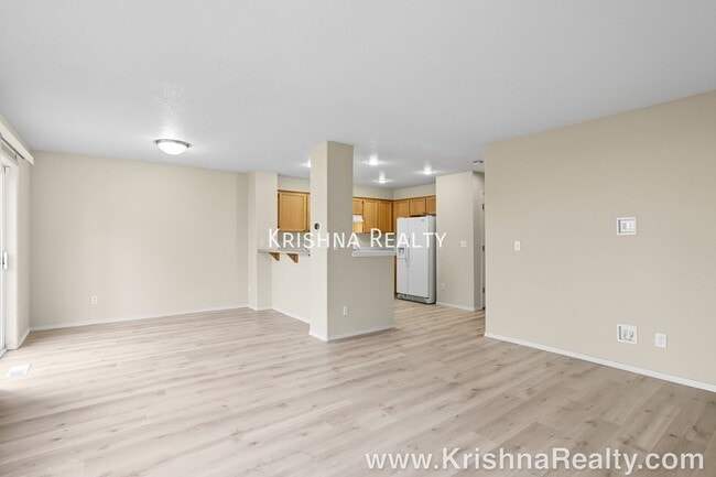 Building Photo - 15369 NW Sweetgale Ln