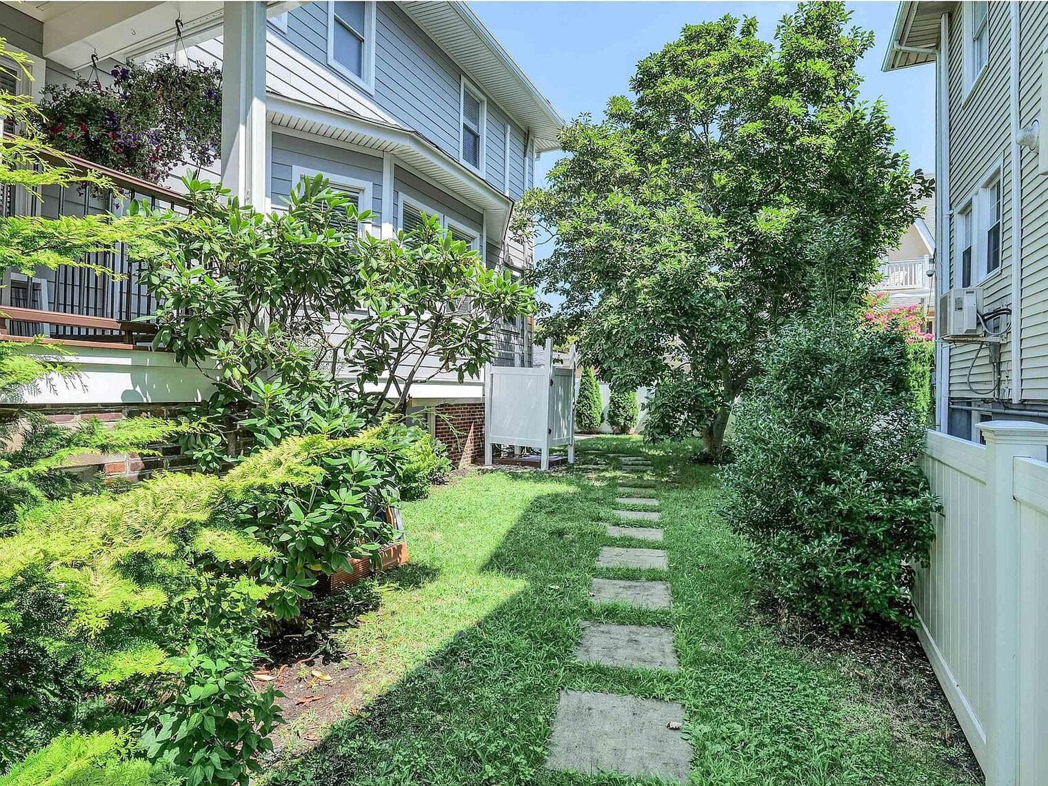 Building Photo - 15 S Tallahassee Ave