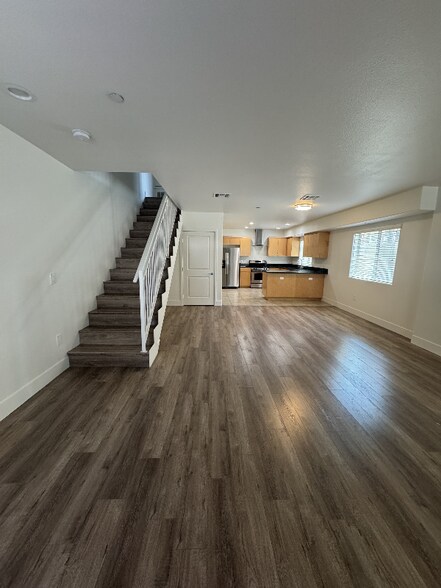 Building Photo - 11312 Huston St
