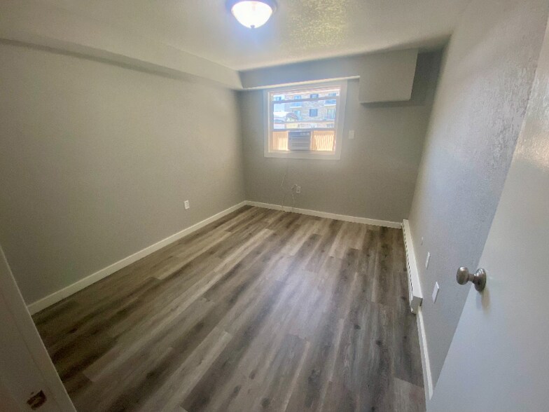 Building Photo - 1131 Spencer St