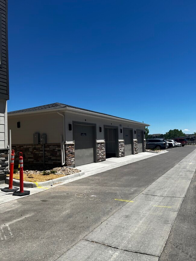 Building Photo - 16860 Askins Lp