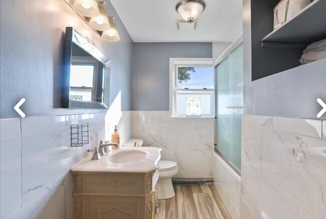 Building Photo - 13715 Dixie Dr